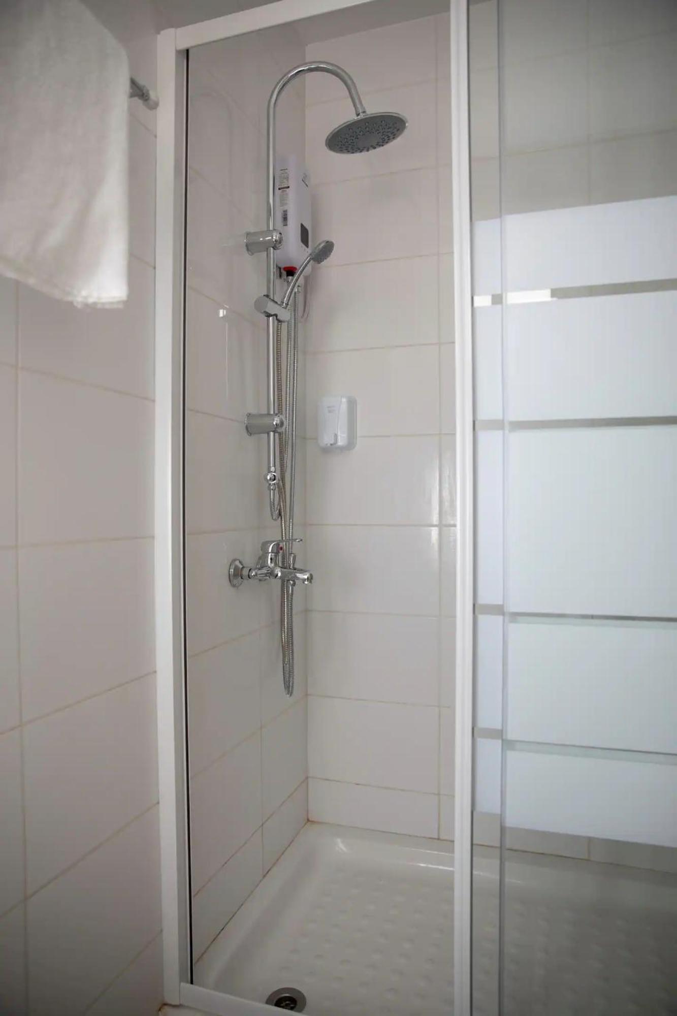 Harbour Lights Studio Apartments Paphos Ngoại thất bức ảnh